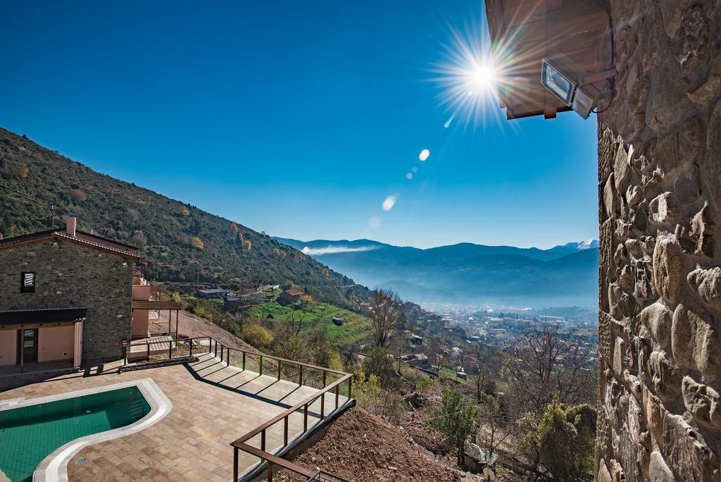 The View Village - Villas Suites & Spa Karpenísion Exterior foto